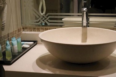 Deluxe Room (with/without Extra Bed)