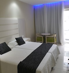 Twin Inland View / Side Sea View / Sea View