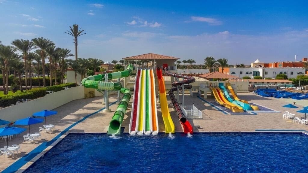 Pickalbatros Dana Beach Resort Hurghada (ex. Dana Beach Resort) 5* суреті