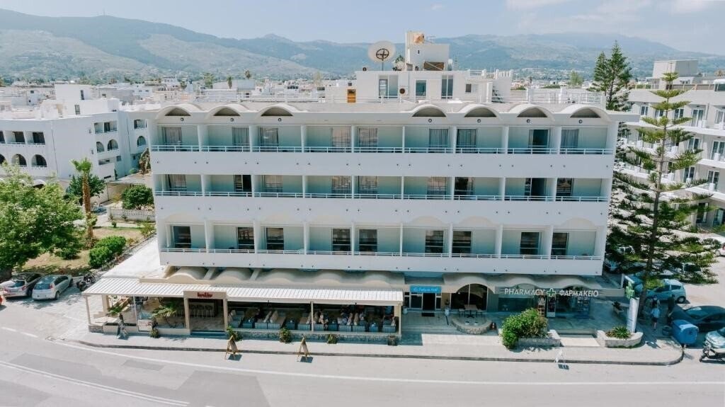 Zephyros 2* қонақ үйі