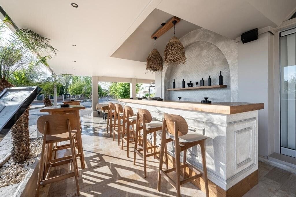 Zephyros 2* суреті