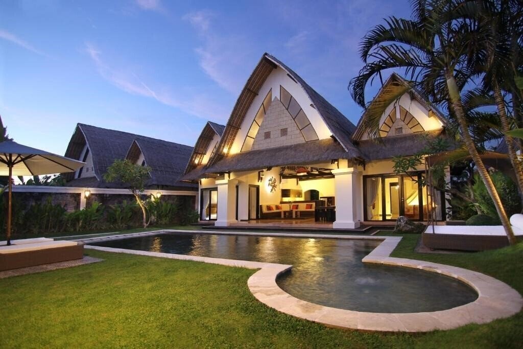 Villa Seminyak Estate & SPA 4* суреті