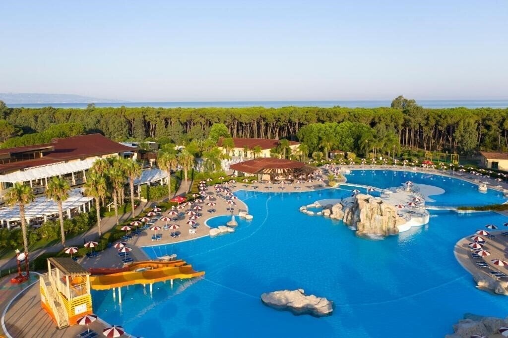 Отель Falkensteiner Club Funimation Garden Calabria 4*