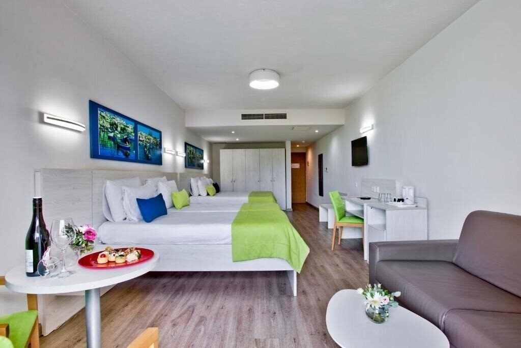 Santana Resort Club 3* суреті