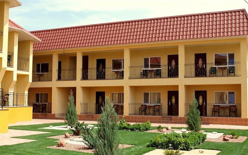 Отель Бриз Пансионат 1*